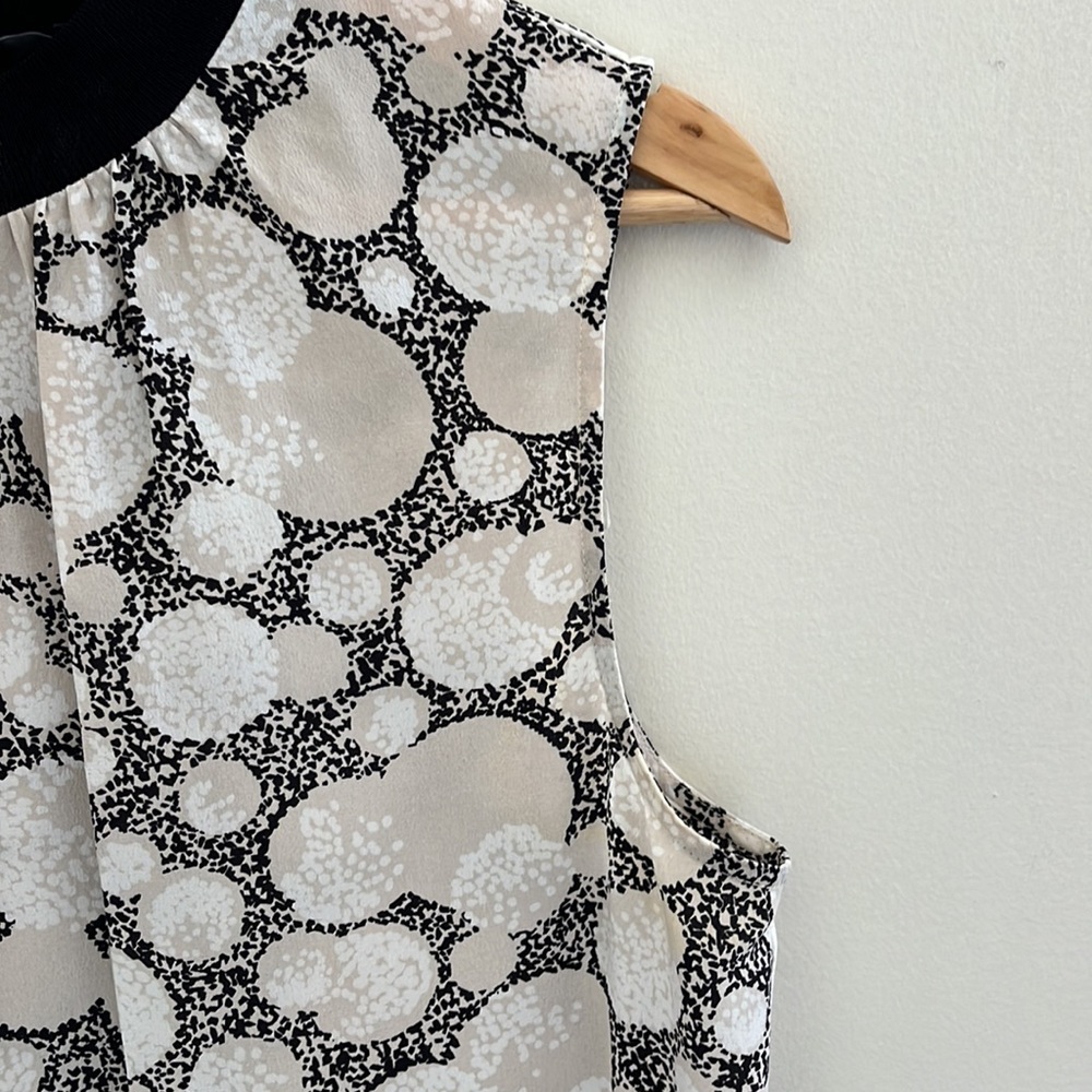 LAST CHANCE:   Beautiful SABA silk top Sz 10 - Picture 8 of 8